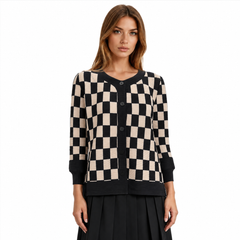 Zoom In stock Black Beige Checkered Pleated Jacket